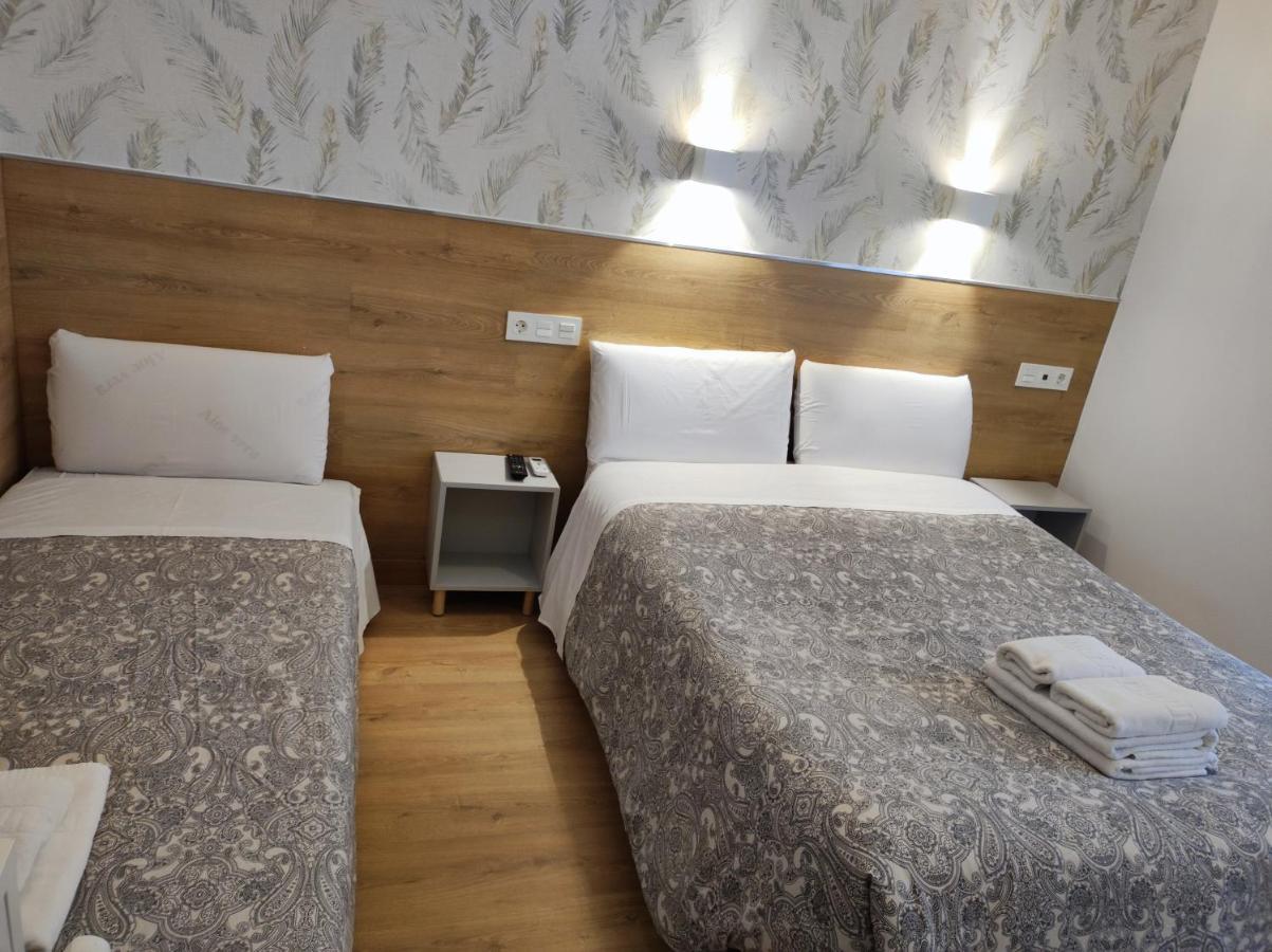 Hostal Esparteros Мадрид Екстер'єр фото