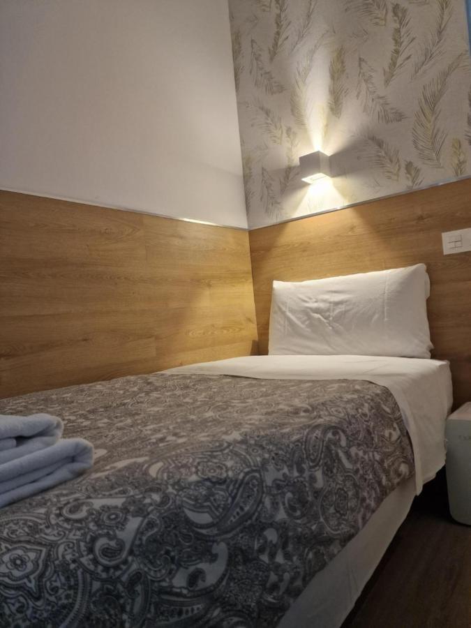 Hostal Esparteros Мадрид Екстер'єр фото