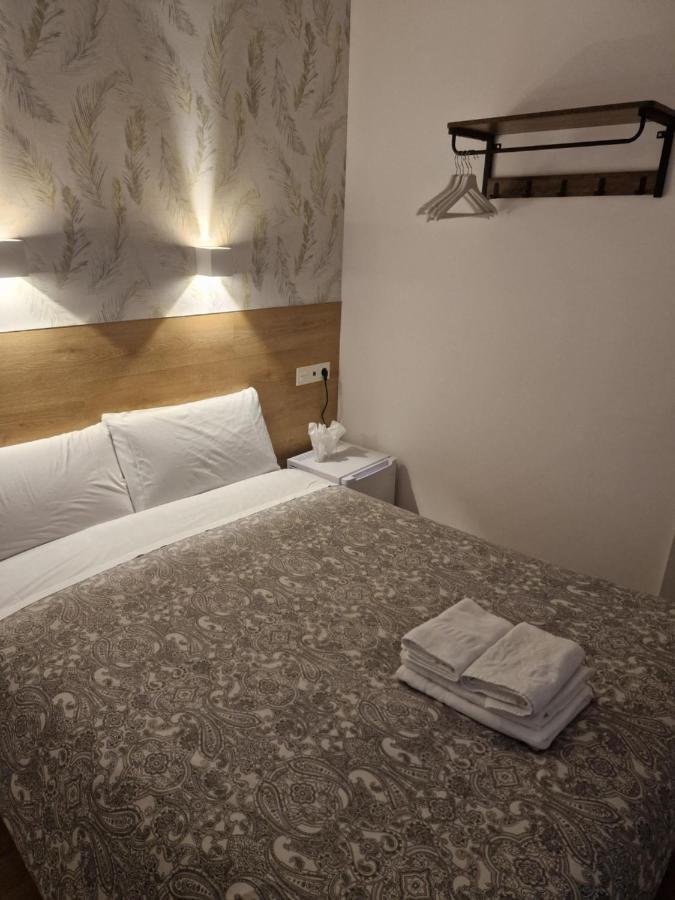 Hostal Esparteros Мадрид Екстер'єр фото