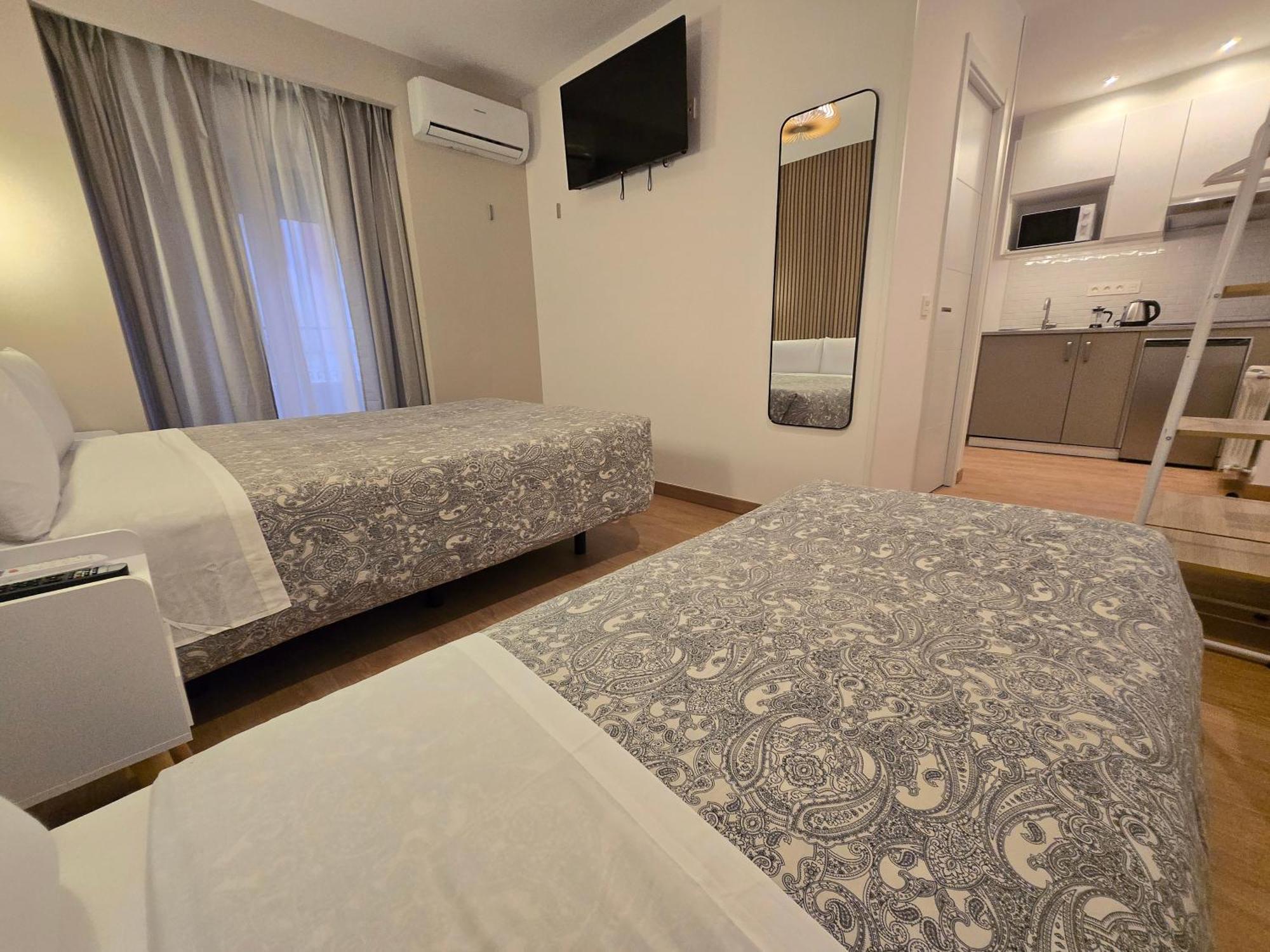 Hostal Esparteros Мадрид Екстер'єр фото