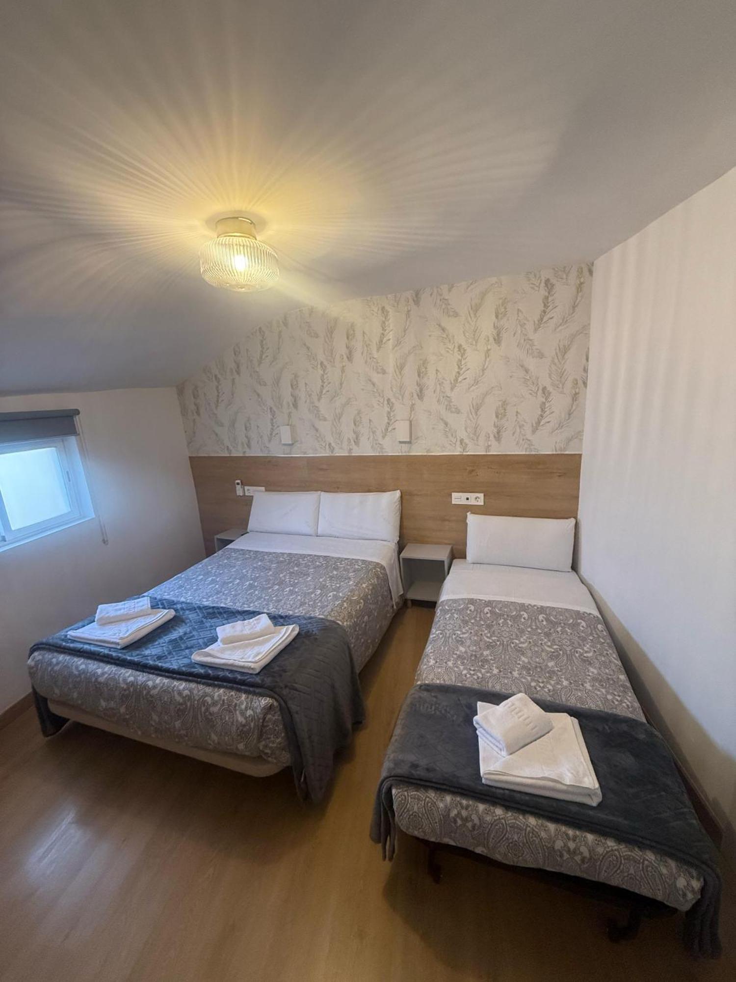 Hostal Esparteros Мадрид Екстер'єр фото